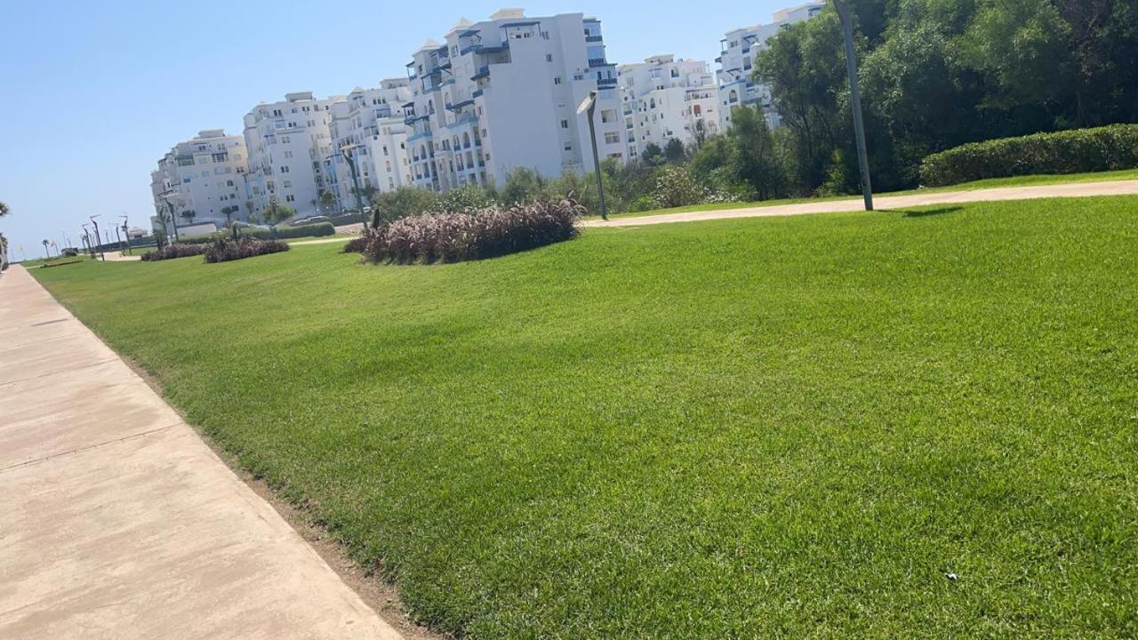 Appartement De Luxe Avec Piscine A 5 Min De La Plage 迈尔提勒 外观 照片
